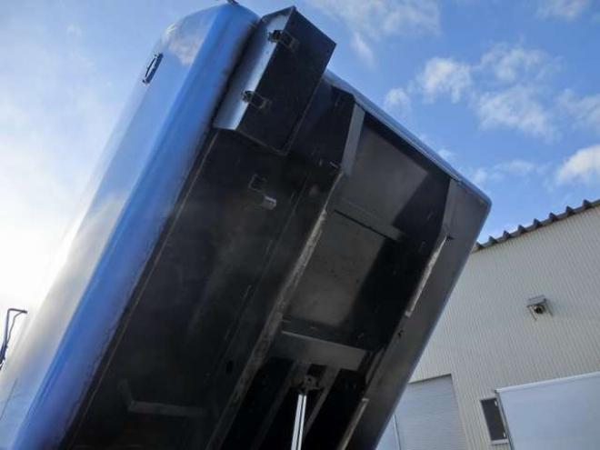 レンジャー塵芥車　ADG-FX7JDWA　富士重工　 4WD 6400