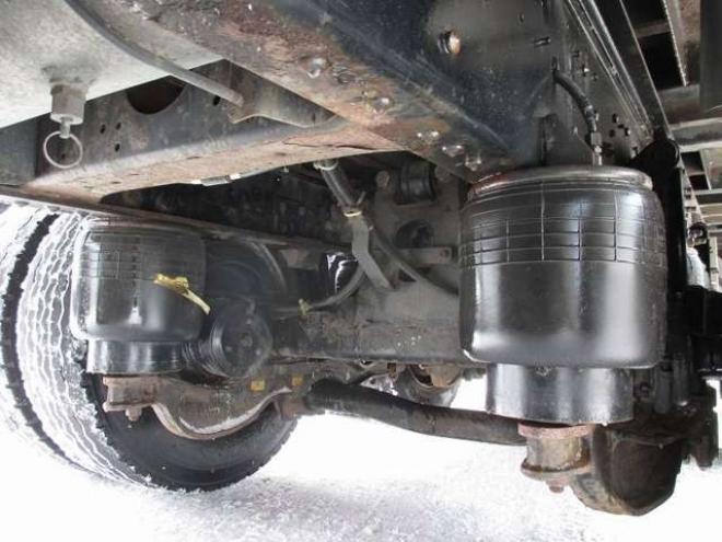 クオンチップ運搬車　ADG-CD4ZA　クオン　 2WD 13070