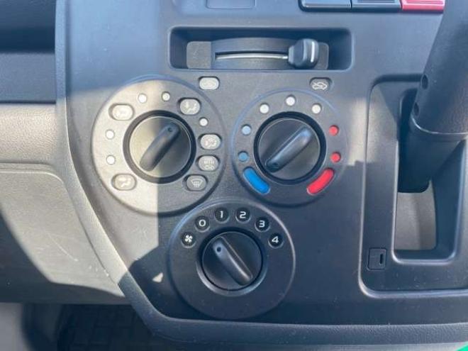 タウンエーストラック1.5 DX Xエディション 三方開 4WD　4WD　パワーウィンド　夏冬タイヤ 1500