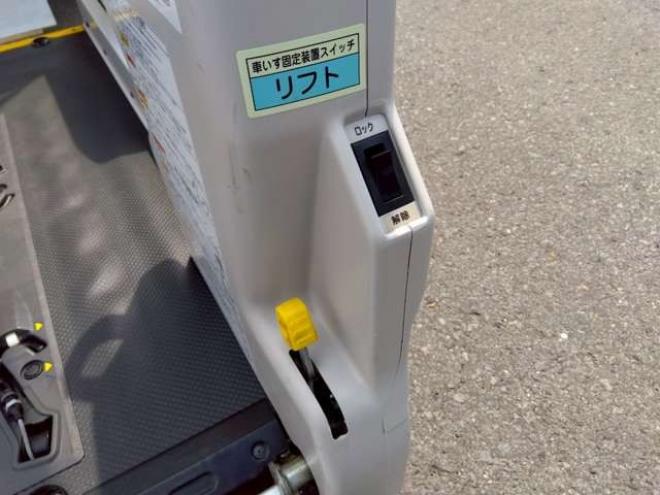 ハイエースバン3.0 ウェルキャブ Cタイプ ロング ディーゼルターボ 4WD　(レジアスエース) 福祉車両 3000