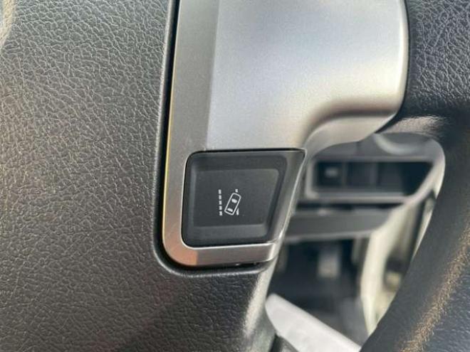 ハイエースバン2.8 ウェルキャブ Bタイプ ロング ディーゼルターボ 4WD　4WD　トヨタセーフティセンス付　オートステップ　リヤヒーター　リヤクーラー 福祉車両 2800