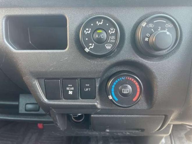 ハイエースバン3.0 ウェルキャブ Bタイプ ロング ディーゼルターボ 4WD　 福祉車両 3000