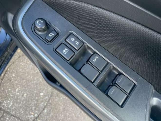 スイフト1.2 XG 4WD　4WD　シートヒーター　夏冬タイヤ 1200