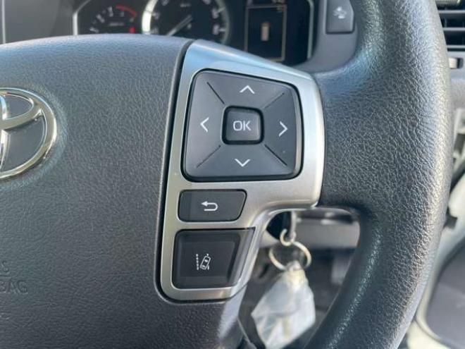 ハイエースバン2.8 DX ロング ディーゼルターボ 4WD　4WD　寒冷地仕様　9人　4ドア　トヨタセーフティセンス付　リヤヒーター付　夏・冬タイヤ有り 2800