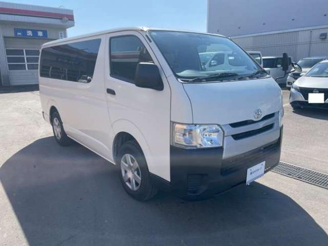 ハイエースバン2.8 DX ロング ディーゼルターボ 4WD　4WD　寒冷地仕様　社外ナビ　バックカメラ 2800