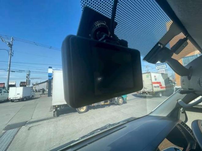 ハイエースバン2.8 DX ロング ディーゼルターボ 4WD　4WD　寒冷地仕様　社外ナビ　バックカメラ 2800