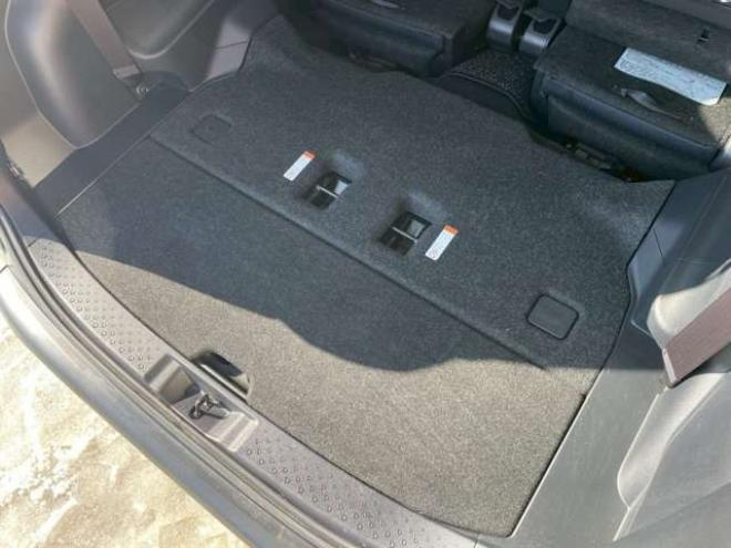 シエンタ1.5 G 4WD　4WD　純正ナビ　夏冬タイヤ 1500