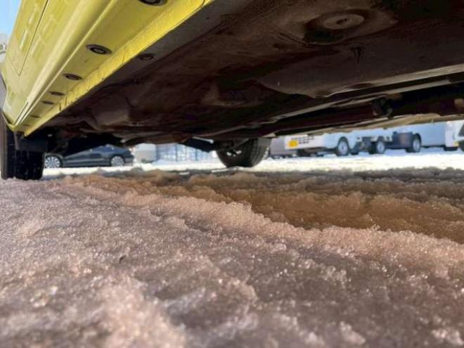 シエンタ1.5 G 4WD　4WD　純正ナビ　夏冬タイヤ 1500