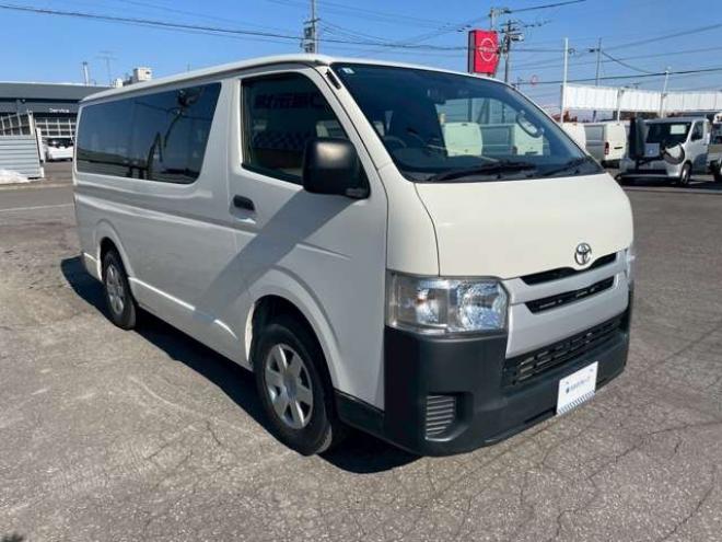 ハイエースバン2.8 DX ロング ディーゼルターボ 4WD　4WD　9人乗り　社外ナビ 2800