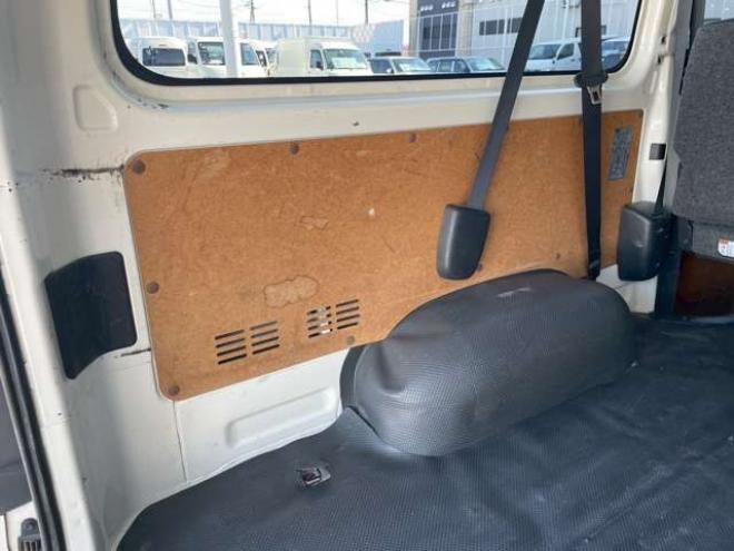 ハイエースバン2.8 DX ロング ディーゼルターボ 4WD　4WD　9人乗り　社外ナビ 2800