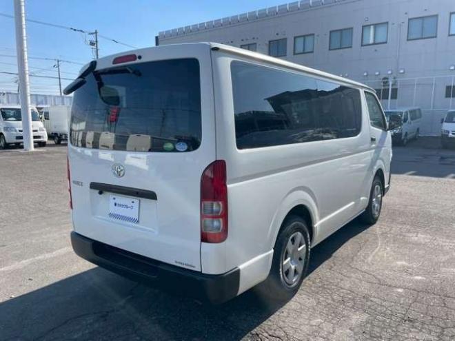 ハイエースバン2.8 DX ロング ディーゼルターボ 4WD　4WD　9人乗り　社外ナビ 2800