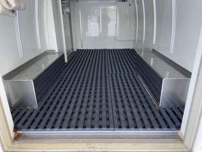 ハイエースバンレイトウシャ-22℃　4WD　 2800