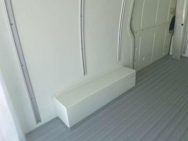 ハイエースバン2.8 中温冷凍バン ロング ディーゼルターボ 4WD　 2800