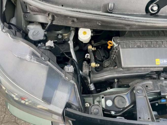 デリカミニG 4WD　4WD　夏冬タイヤ 660