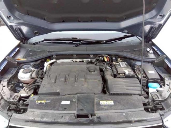 ワーゲンT-Roc　TDI Rライン ディーゼルターボ　 2WD 2000