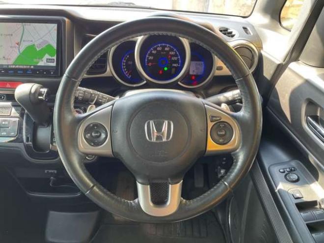 N-BOXスラッシュ G ターボAパッケージ 4WD　1年保証付/55000キロ/Bluetooth/純正8インチプレミアムナビ・フルセグTV/バックカメラ/エンジンスターター/純正15インチアルミホイール/国産ドライブレコーダー/HIDヘッドライト/車検整備2年付/法定整備/修復歴無し 660