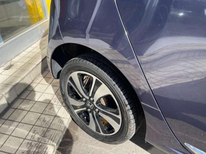 N-ONEプレミアム ツアラー Lパッケージ 4WD　1年走行距離無制限保証付/ナビ・フルセグTV/バックカメラ/国産前後ドライブレコーダー/ETC/純正アルミホイール15インチ夏タイヤ装着/アルミホイール付き冬タイヤ付き/2トーンカラー/車検整備2年付/法定整備/修復歴無 660