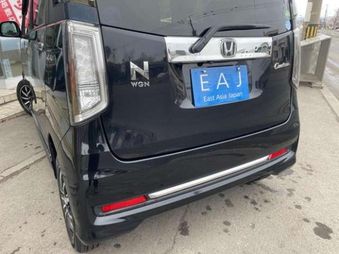 N-WGNカスタムG ターボパッケージ 4WD　1年保証付き/Bluetooth/ナビ・フルセグTV/バックカメラ/純正アルミホイール夏タイヤ装着/アルミホイール付き冬タイヤ付き/純正ETC/純正エンジンスターター/シートヒーター/後期型/車検整備2年付/法定整備/修復歴無し 660