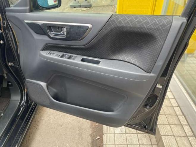 N-WGNカスタムG ターボパッケージ 4WD　1年保証付き/Bluetooth/ナビ・フルセグTV/バックカメラ/純正アルミホイール夏タイヤ装着/アルミホイール付き冬タイヤ付き/純正ETC/純正エンジンスターター/シートヒーター/後期型/車検整備2年付/法定整備/修復歴無し 660