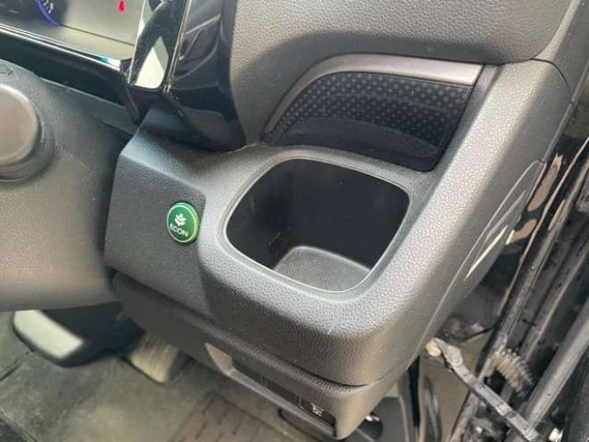 N-WGNカスタムG ターボパッケージ 4WD　1年保証付き/Bluetooth/ナビ・フルセグTV/バックカメラ/純正アルミホイール夏タイヤ装着/アルミホイール付き冬タイヤ付き/純正ETC/純正エンジンスターター/シートヒーター/後期型/車検整備2年付/法定整備/修復歴無し 660