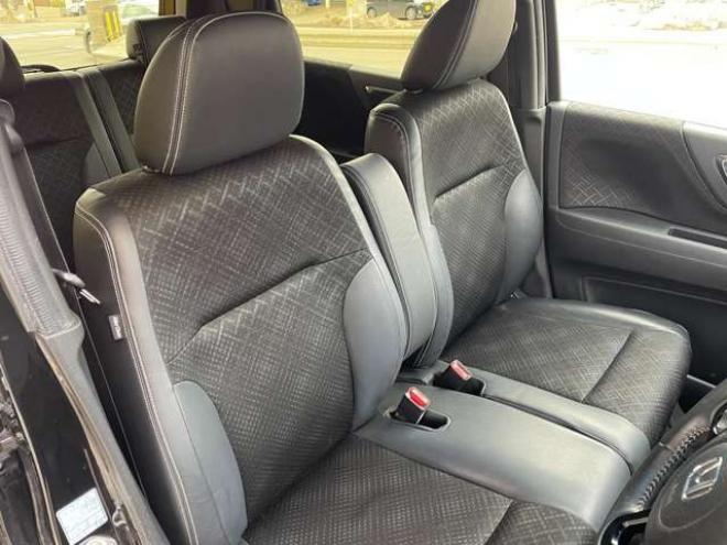 N-WGNカスタムG ターボパッケージ 4WD　1年保証付き/Bluetooth/ナビ・フルセグTV/バックカメラ/純正アルミホイール夏タイヤ装着/アルミホイール付き冬タイヤ付き/純正ETC/純正エンジンスターター/シートヒーター/後期型/車検整備2年付/法定整備/修復歴無し 660