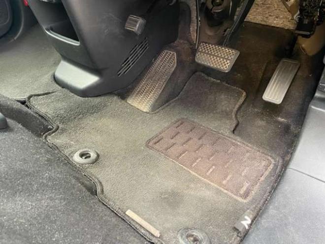 N-WGNカスタムG ターボパッケージ 4WD　1年保証付き/Bluetooth/ナビ・フルセグTV/バックカメラ/純正アルミホイール夏タイヤ装着/アルミホイール付き冬タイヤ付き/純正ETC/純正エンジンスターター/シートヒーター/後期型/車検整備2年付/法定整備/修復歴無し 660