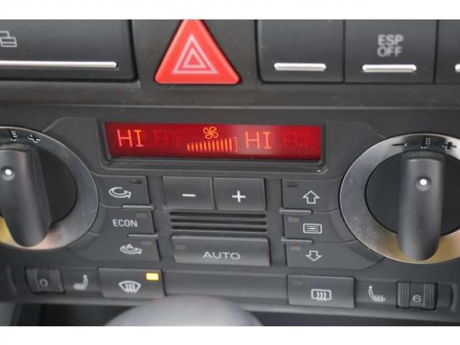 アウディA3スポーツバック 3.2 クワトロ Sライン 4WD　検R8/7　両側シートヒーター　パドルシフト　ETC 正規輸入車 3200