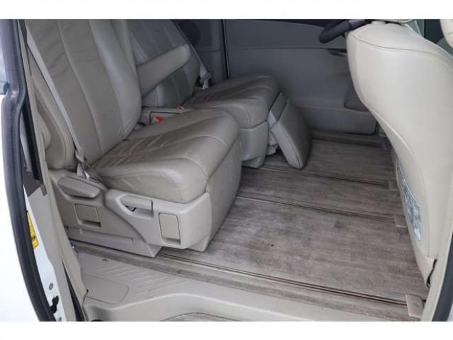 エスティマハイブリッド2.4 G レザーパッケージ 4WD　検2年　バックカメラ　パワーバックドア　左後オートステップ　ETC　自社　ローンカノウ 2400