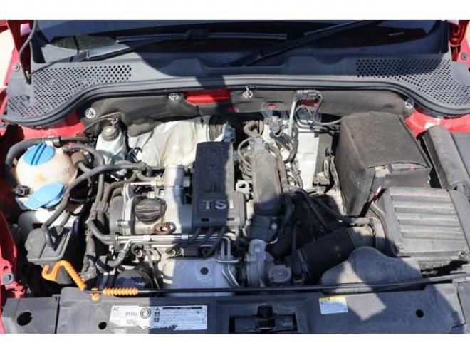 ビートルデザイン レザー パッケージ　検二年　バックモニター　TV 正規輸入車 2WD 1200