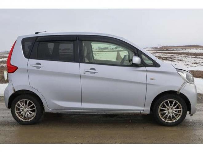 eKワゴンM 4WD　検二年　社外アルミ　自社　ローンカノウ 660