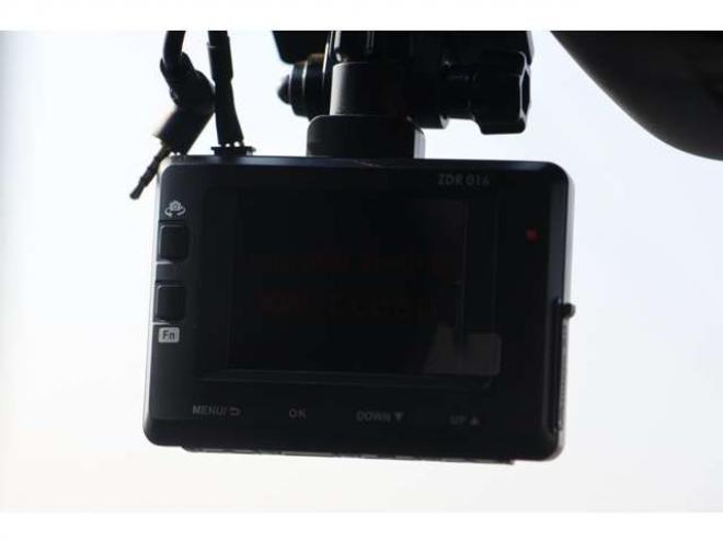 デミオ1.5 XD ディーゼルターボ 4WD　検二年　バックカメラ　自社　ローンカノウ 1500