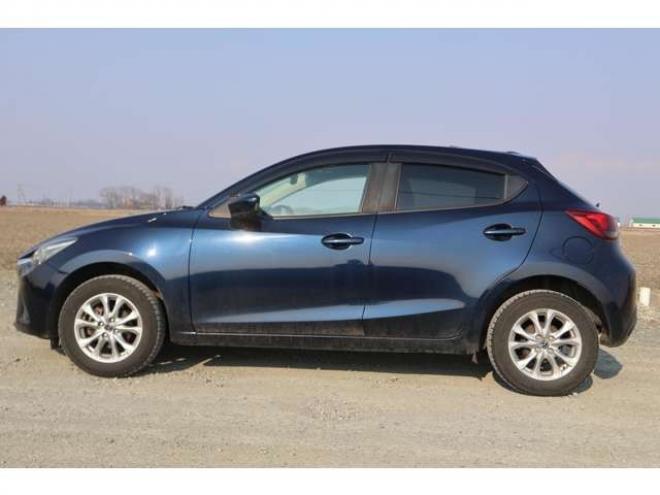 デミオ1.5 XD ディーゼルターボ 4WD　検二年　バックカメラ　自社　ローンカノウ 1500