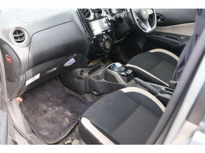 ノート1.2 e-POWER X　検二年　エマージェンシーブレーキ　アラウンドビューモニター　ドライブモード　車線逸脱警報　自社　ローンカノウ 2WD 1200