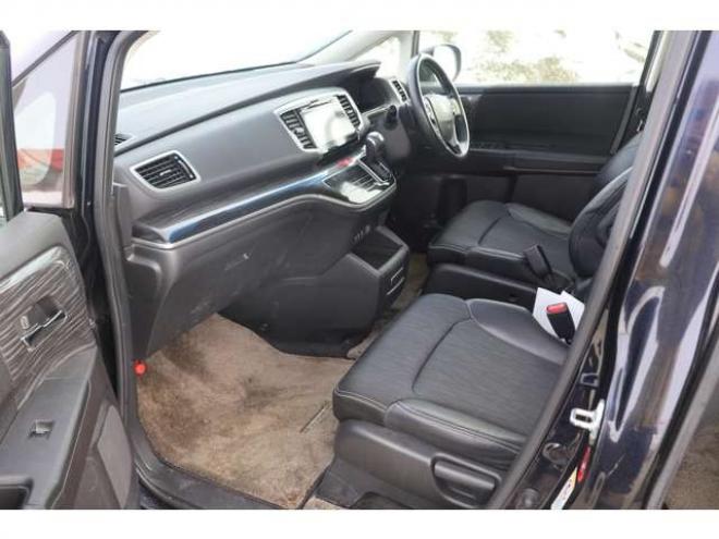 オデッセイ2.4 アブソルート 4WD　検R8/10　両側電動スライドドア　バックモニター 2400