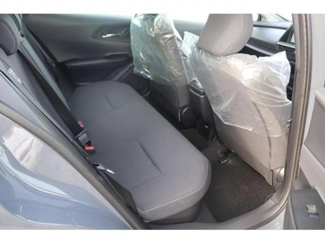 プリウス2.0 G E-Four 4WD　検R9/7　クルコン　バックカメラ　ブラインドスポットモニター　シートヒーター　Pソナーセンサー 2000