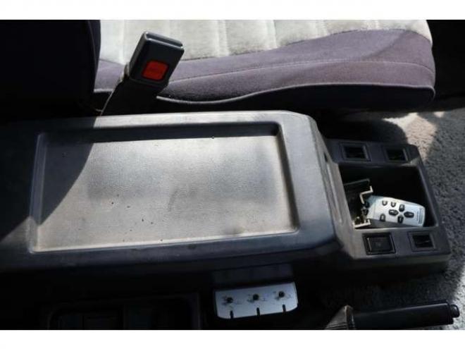 ランドクルーザー60 4.0 VX ハイルーフ ディーゼルターボ 4WD　検1年　電動ウィンチ　MT　ディーゼルターボ 4000