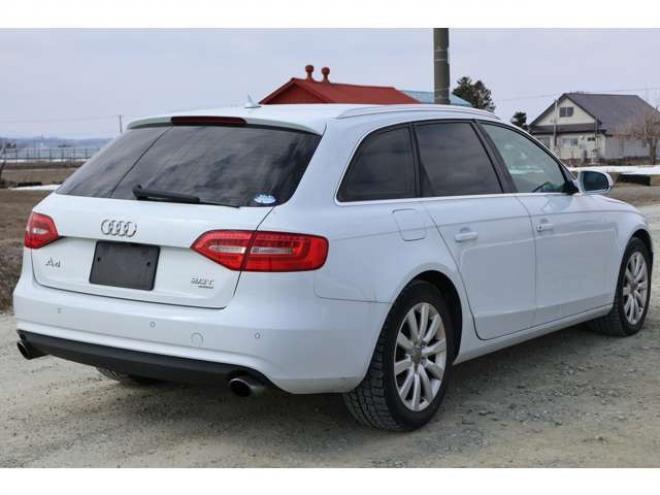 アウディA4アバント 2.0 TFSI クワトロ 4WD　検二年　後期　バックカメラ　Bluetooth 正規輸入車 2000