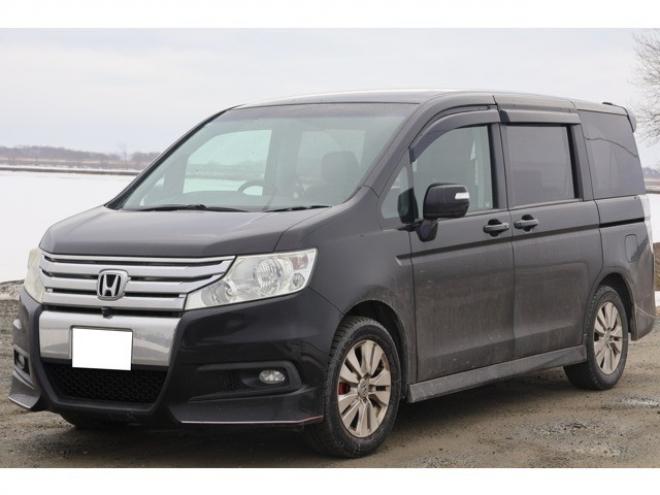 ステップワゴン2.0 スパーダ Z 4WD　検二年　バックカメラ　自社　ローンカノウ 2000