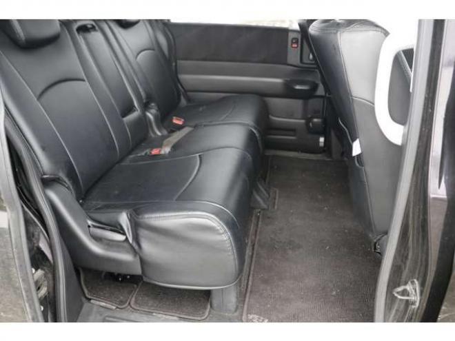 ステップワゴン2.0 スパーダ Z 4WD　検二年　バックカメラ　自社　ローンカノウ 2000