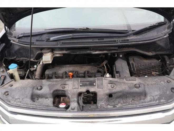 ステップワゴン2.0 スパーダ Z 4WD　検二年　バックカメラ　自社　ローンカノウ 2000