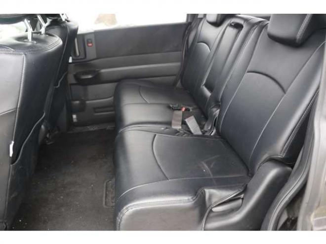 ステップワゴン2.0 スパーダ Z 4WD　検二年　バックカメラ　自社　ローンカノウ 2000