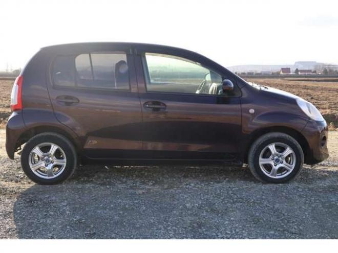 パッソ1.0 X 4WD　検2年　キーレス　自社　ローンカノウ 1000