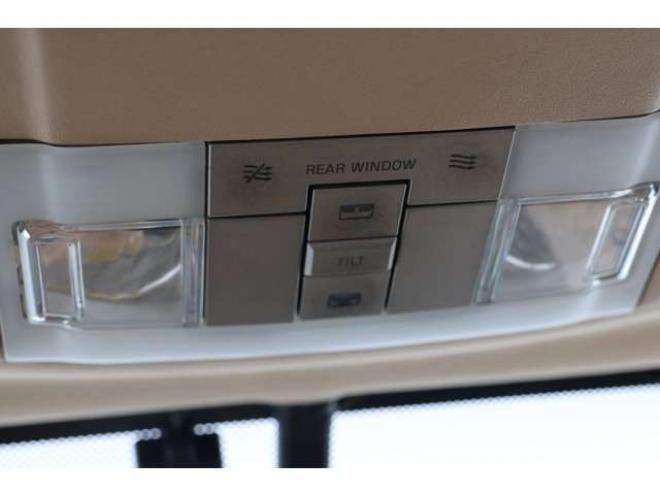 リンカーンナビゲーター 5.4 4WD　検1年　左ハンドル　革シート　スタッドレス 5400