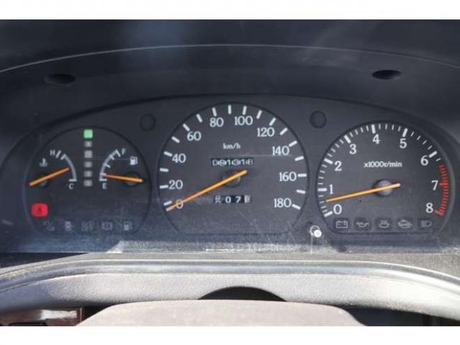 グロリアセダン　2.0 V20Eクラシック　検二年 2WD 2000