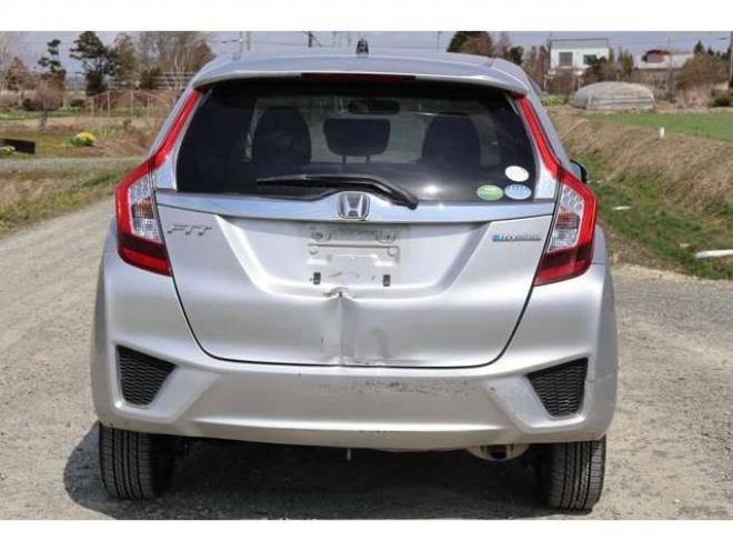 フィット1.5 ハイブリッド Fパッケージ 4WD　検2年　自社　ローンカノウ 1500