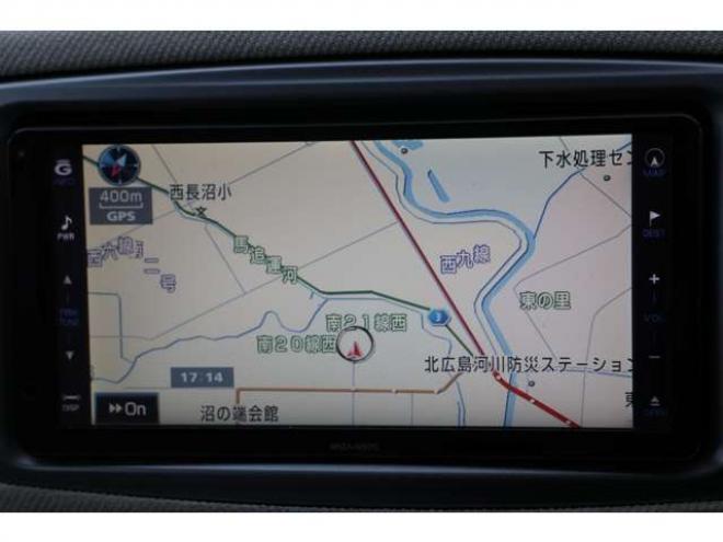 ヴィッツ1.3 F 4WD　検2年　自社　ローンカノウ 1300