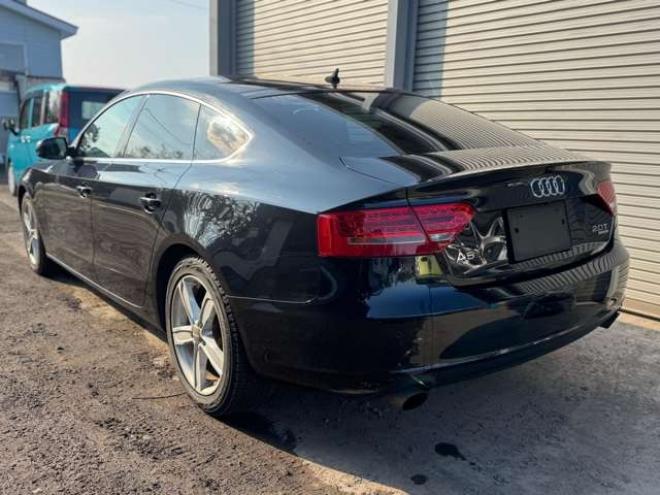 アウディA5スポーツバック 2.0 TFSI クワトロ 4WD　夏冬タイヤ　黒革シート　ナビ　TV　Bカメラ 正規輸入車 2000