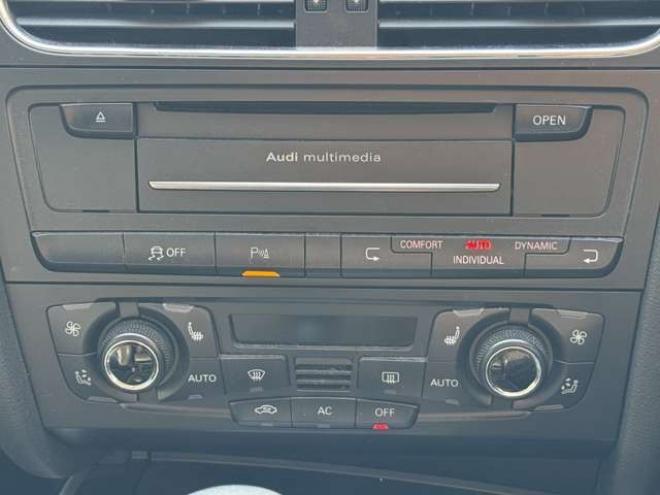 アウディA5スポーツバック 2.0 TFSI クワトロ 4WD　夏冬タイヤ　黒革シート　ナビ　TV　Bカメラ 正規輸入車 2000