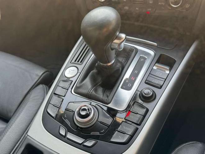 アウディA5スポーツバック 2.0 TFSI クワトロ 4WD　夏冬タイヤ　黒革シート　ナビ　TV　Bカメラ 正規輸入車 2000