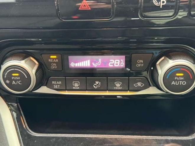 セレナ2.0 X Vセレクション 4WD　ナビ　TV　全周囲カメラ　ETC　両側Pスライド 2000